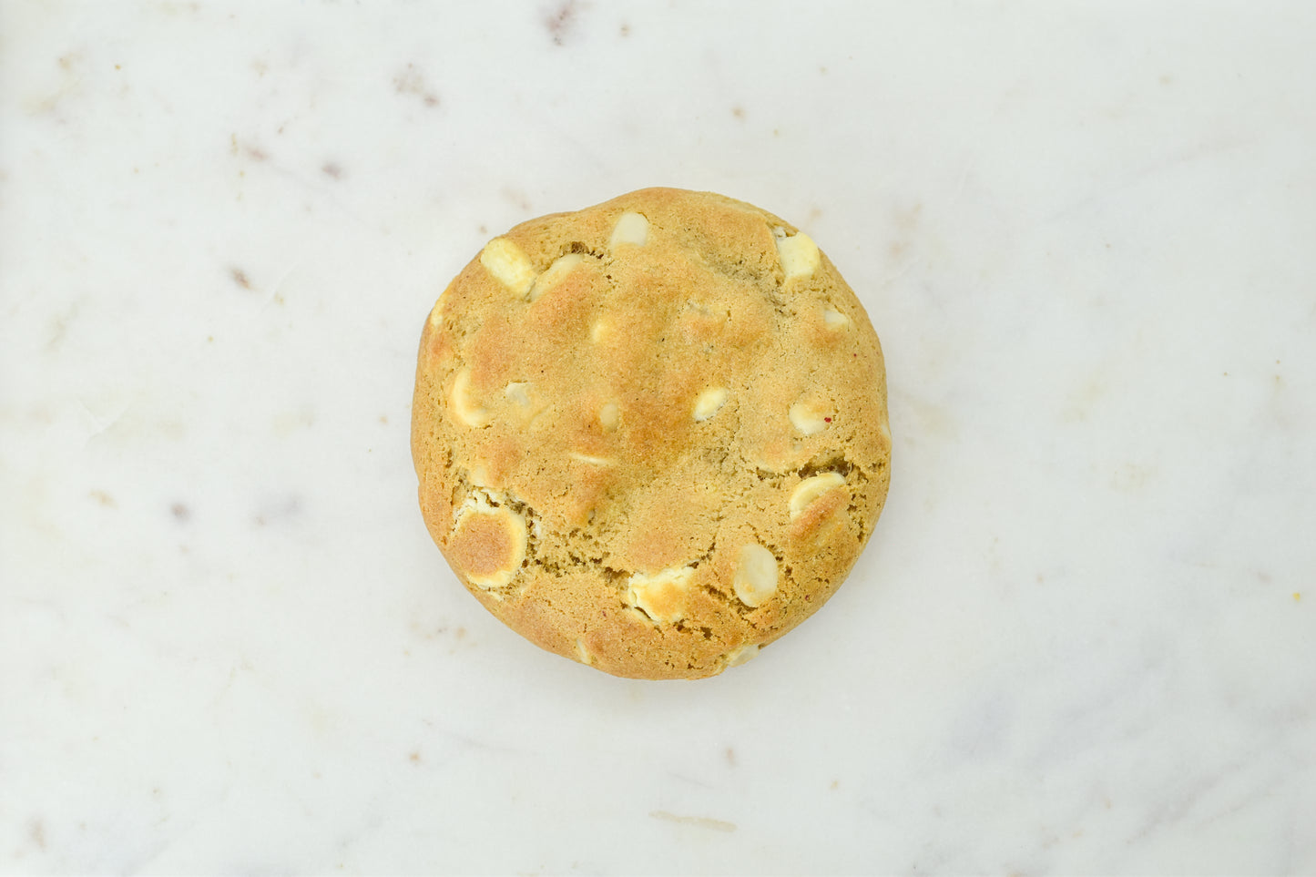 Lemon, Macadamia and White Chocolate Chip Cookie
