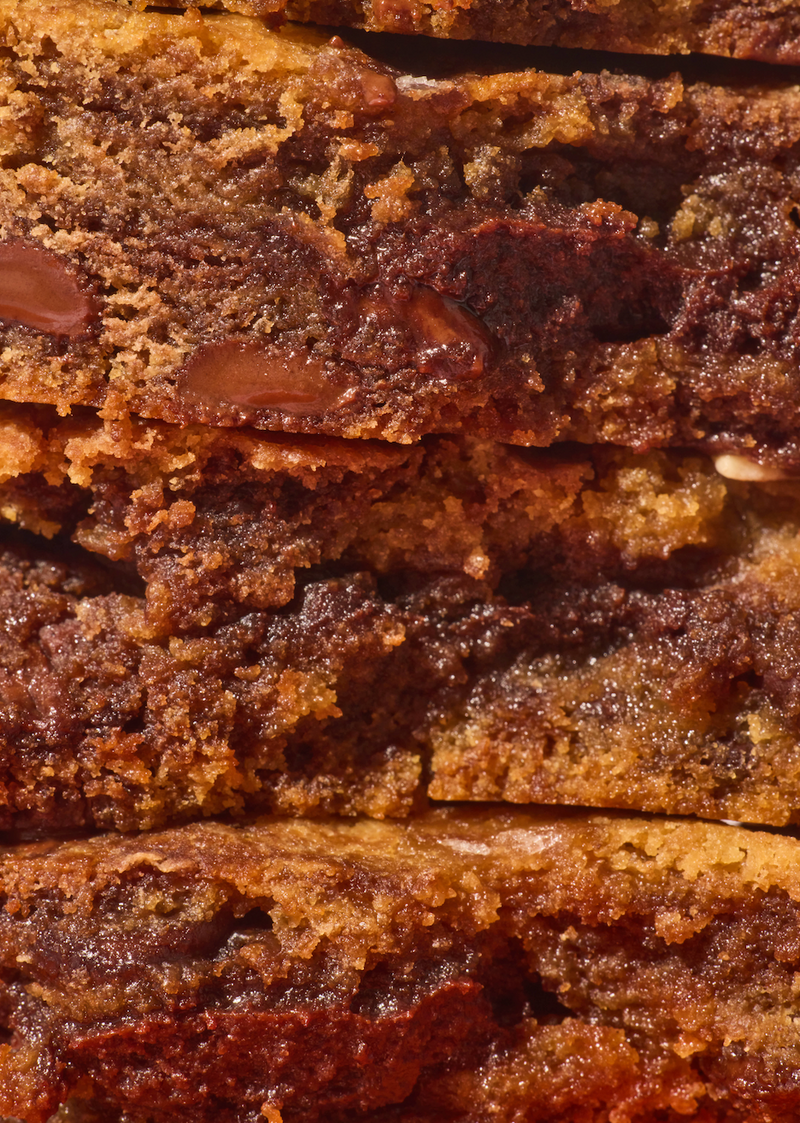 Vegan Peanut Butter and Dark Chocolate Chip Cookie